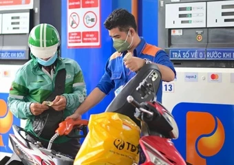 Ngày 14/3, tiếp tục giữ nguyên giá xăng dầu và chi Quỹ bình ổn giá