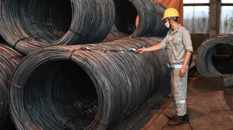 Ngày 15/3: Giá thép và quặng sắt diễn biến ngược chiều