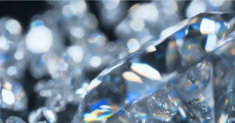 Nghịch lý thị trường kim cương nhân tạo, 99 carat chỉ từ 85.000 đồng