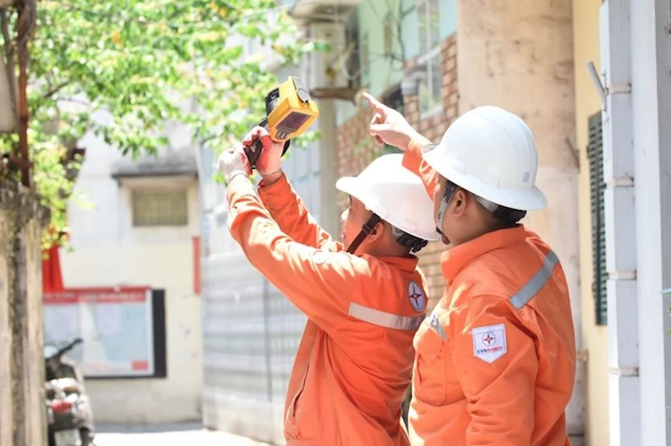 Người dân sốc nặng vì tiền điện tăng dựng đứng: Có bất thường? Người dân sốc nặng vì tiền điện tăng dựng đứng: Có bất thường?