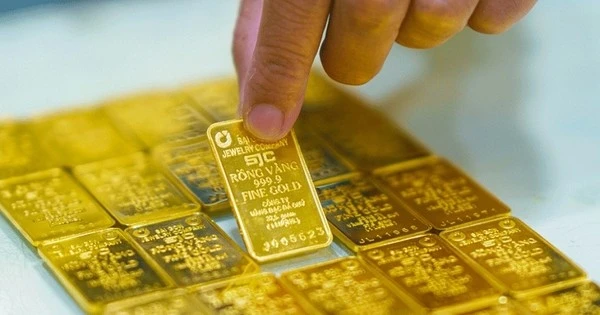 Người mua vàng lỗ gần 6 triệu đồng/lượng chỉ trong một tuần
