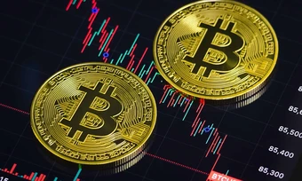 Nhà đầu tư nhỏ lẻ tiếp tục bán tháo Bitcoin