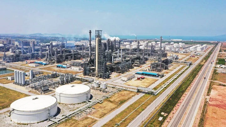 Nhà máy lọc dầu Dung Quất, Nghi Sơn đủ nguyên liệu sản xuất đến hết tháng 4 Nhà máy lọc dầu Dung Quất, Nghi Sơn đủ nguyên liệu sản xuất đến hết tháng 4