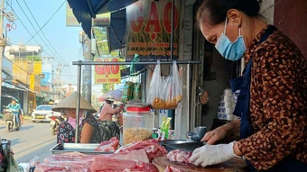 Nhiều hàng hóa giảm giá