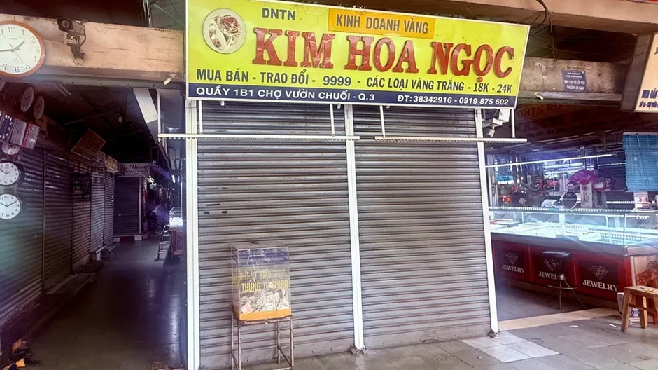 Nhiều tiệm vàng tại TPHCM đóng cửa, giao dịch trầm lắng Nhiều tiệm vàng tại TPHCM đóng cửa, giao dịch trầm lắng