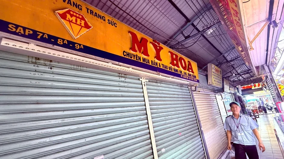 Nhiều tiệm vàng tại TPHCM đóng cửa, giao dịch trầm lắng Nhiều tiệm vàng tại TPHCM đóng cửa, giao dịch trầm lắng
