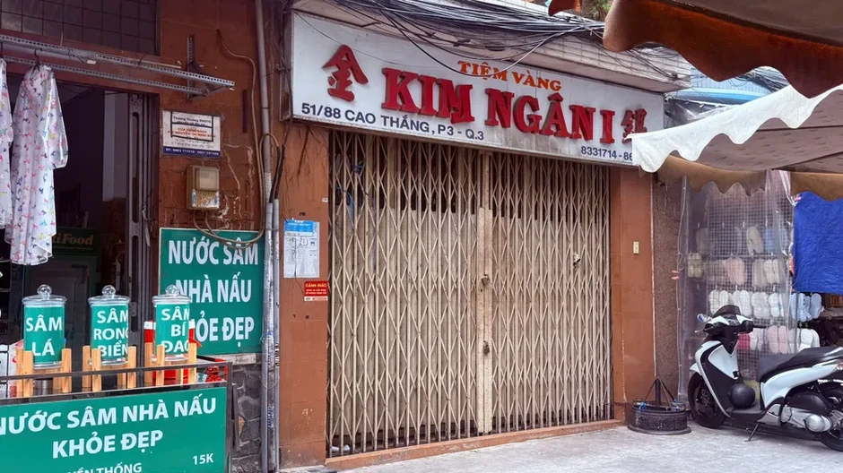 Nhiều tiệm vàng tại TPHCM đóng cửa, giao dịch trầm lắng Nhiều tiệm vàng tại TPHCM đóng cửa, giao dịch trầm lắng