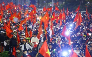Ông Phạm Nhật Quân Anh mời 50 đối tác sang nhà máy Hải Phòng - sắp chơi lớn nhắm đến thị trường 25 triệu xe máy nhưng chỉ 6% được điện hóa Ông Phạm Nhật Quân Anh mời 50 đối tác sang nhà máy Hải Phòng - sắp chơi lớn nhắm đến thị trường 25 triệu xe máy nhưng chỉ 6% được điện hóa