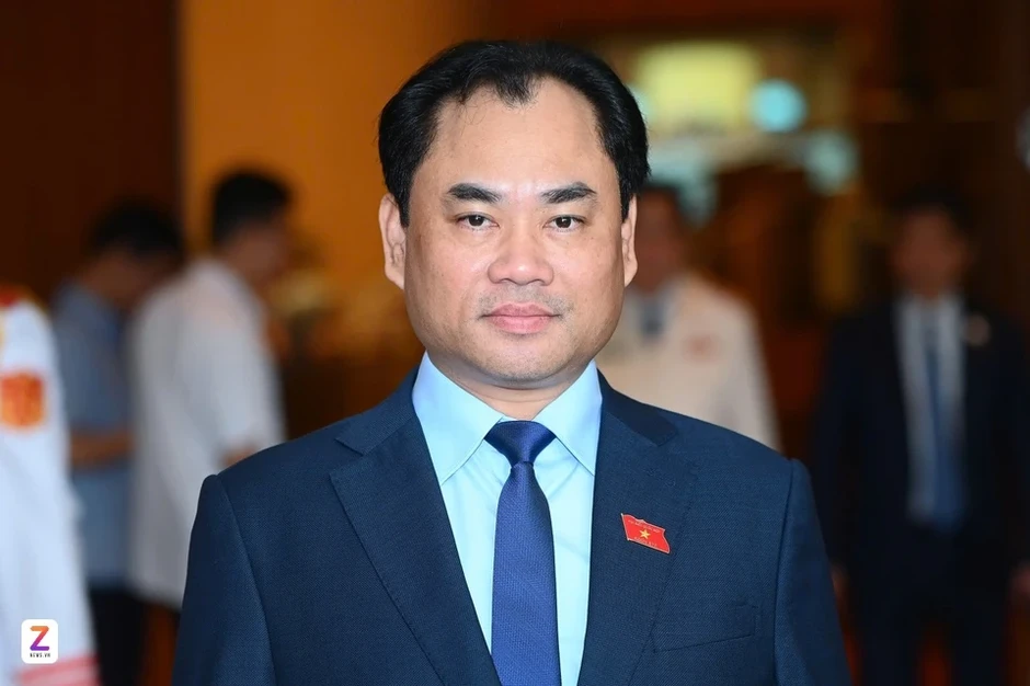 Ông Trịnh Việt Hùng giữ chức Bộ trưởng Nông nghiệp và Môi trường Ông Trịnh Việt Hùng giữ chức Bộ trưởng Nông nghiệp và Môi trường
