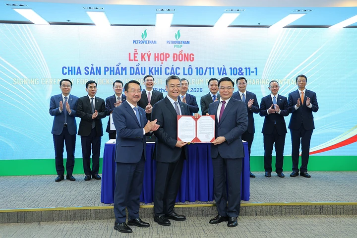 Petrovietnam ký loạt hợp đồng dầu khí, tạo động lực mới cho ngành năng lượng Petrovietnam ký loạt hợp đồng dầu khí, tạo động lực mới cho ngành năng lượng