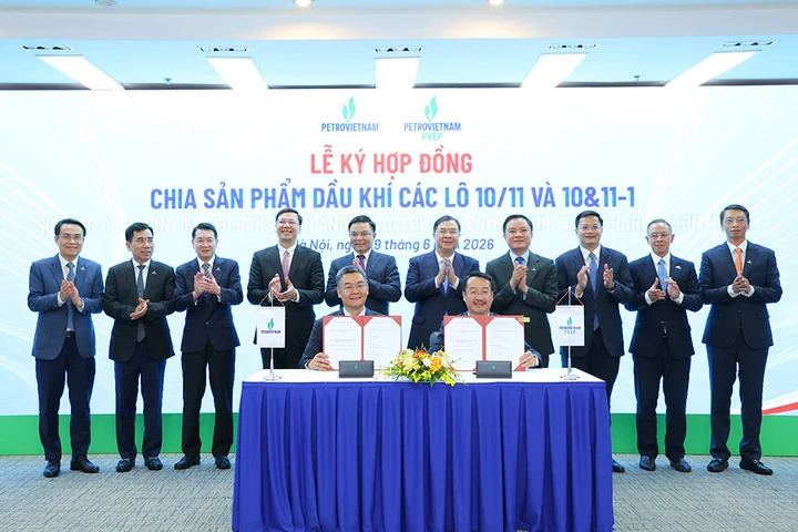 Petrovietnam ký loạt hợp đồng dầu khí, tạo động lực mới cho ngành năng lượng Petrovietnam ký loạt hợp đồng dầu khí, tạo động lực mới cho ngành năng lượng