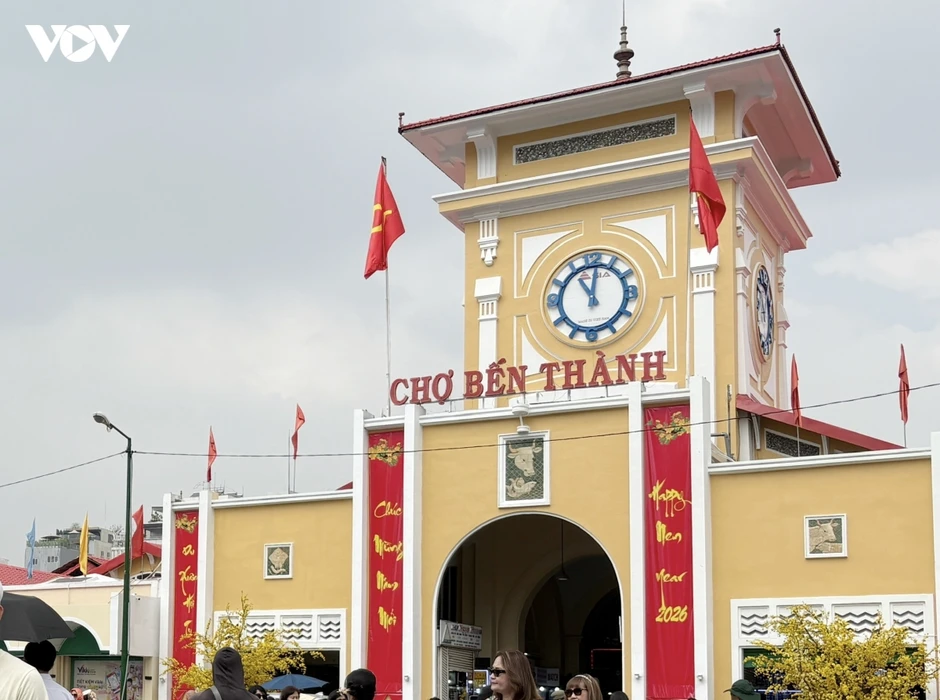 Phạt hơn 5 tỷ đồng hàng giả, chợ Bến Thành là 'điểm nóng' Phạt hơn 5 tỷ đồng hàng giả, chợ Bến Thành là 'điểm nóng'