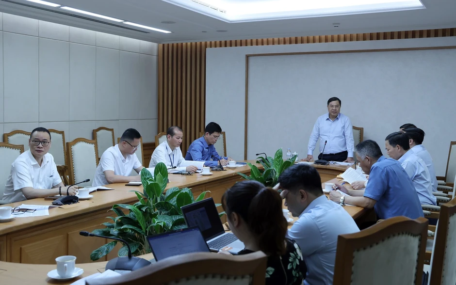 Phó Thủ tướng Thường trực yêu cầu rà soát quy hoạch sân bay trong quý II Phó Thủ tướng Thường trực yêu cầu rà soát quy hoạch sân bay trong quý II