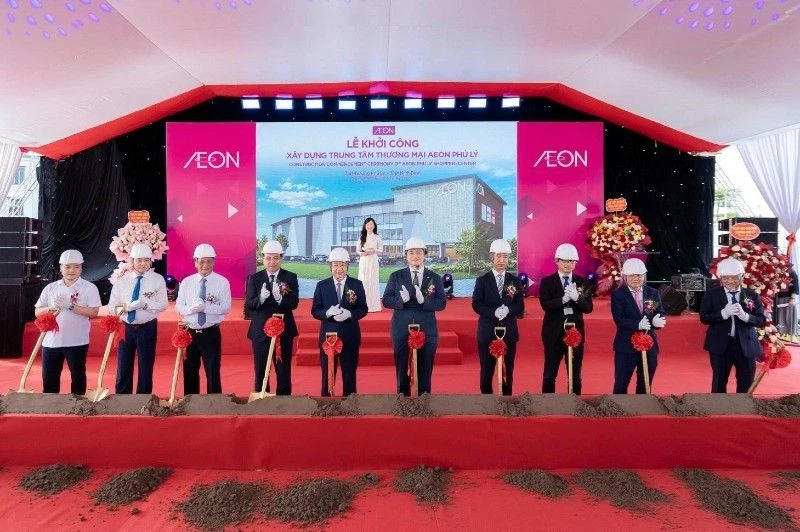 Phủ Lý đón thêm động lực mới cho thương mại, dịch vụ và du lịch Phủ Lý đón thêm động lực mới cho thương mại, dịch vụ và du lịch