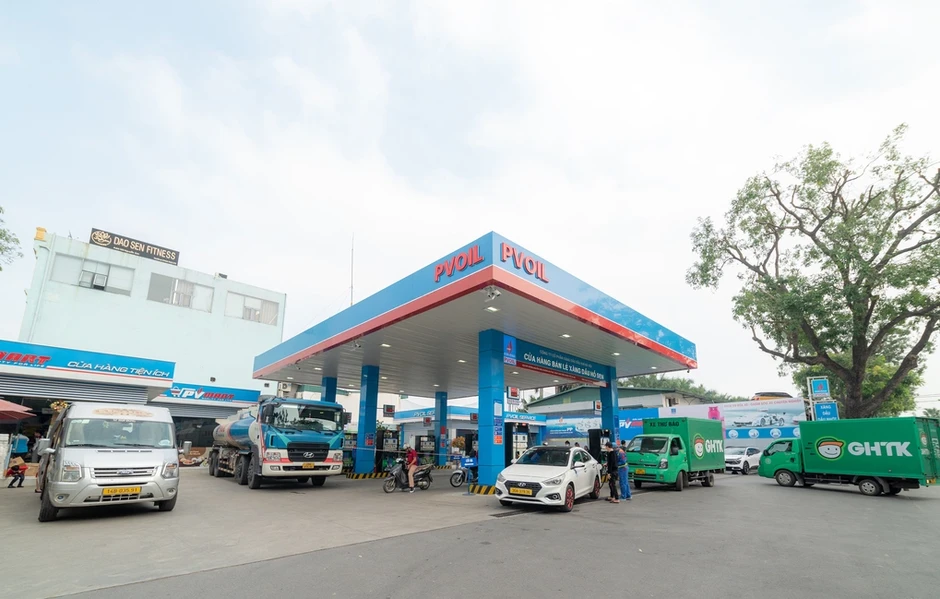 PVOIL giảm giá xăng dầu tại 1.100 cửa hàng PVOIL giảm giá xăng dầu tại 1.100 cửa hàng