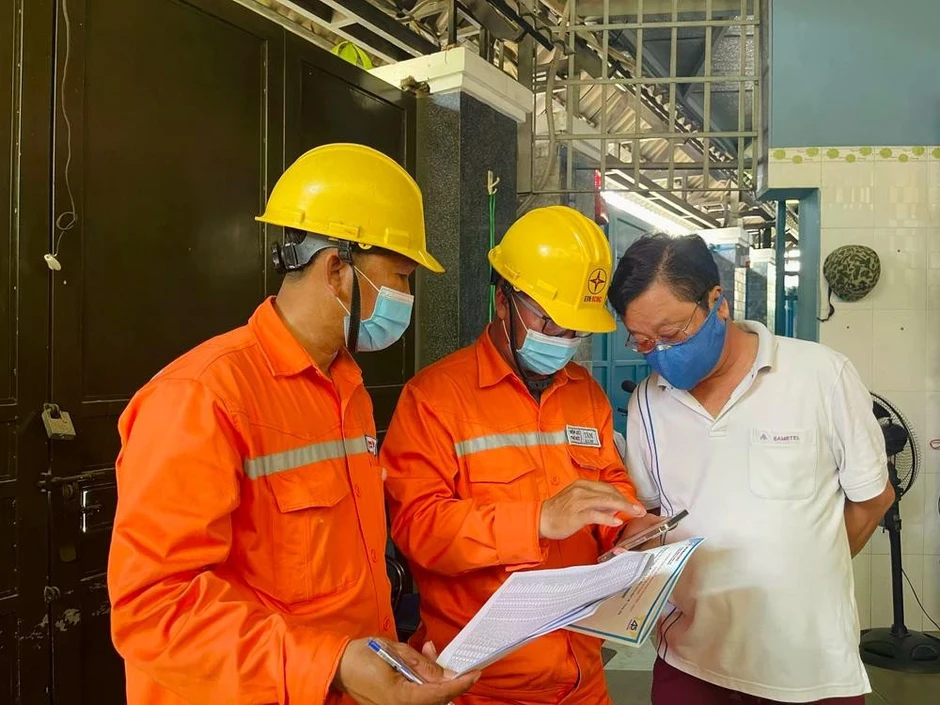Quy định mới tiền điện giờ cao điểm: Nhóm khách nào chịu tác động mạnh nhất? Quy định mới tiền điện giờ cao điểm: Nhóm khách nào chịu tác động mạnh nhất?