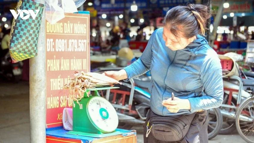 Sầm Sơn, Thanh Hoá: Siết kỷ cương thương mại bằng cân đối chứng công cộng Sầm Sơn, Thanh Hoá: Siết kỷ cương thương mại bằng cân đối chứng công cộng