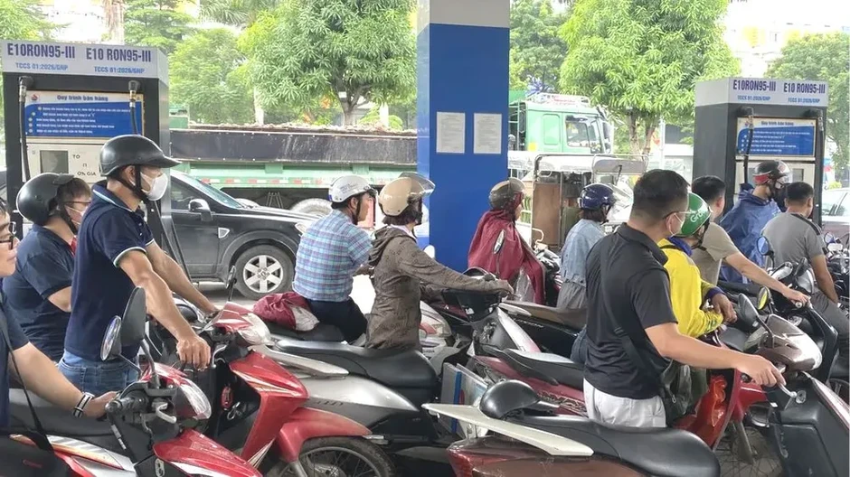 Sản xuất ethanol trong nước mới đáp ứng khoảng 25% nhu cầu xăng E10 Sản xuất ethanol trong nước mới đáp ứng khoảng 25% nhu cầu xăng E10