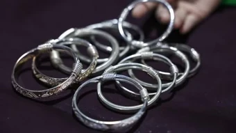 Sáng 10/7, giá bạc đảo chiều tăng mạnh