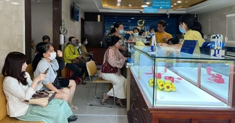 Sáng 16-4: Giá vàng trong nước giảm, giá vàng thế giới tăng
