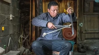 Sáng 24/9, giá bạc thế giới giảm mạnh