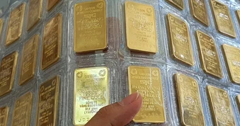 Sáng 3-6: Giá vàng tiếp tục giảm 500.000 đồng/lượng