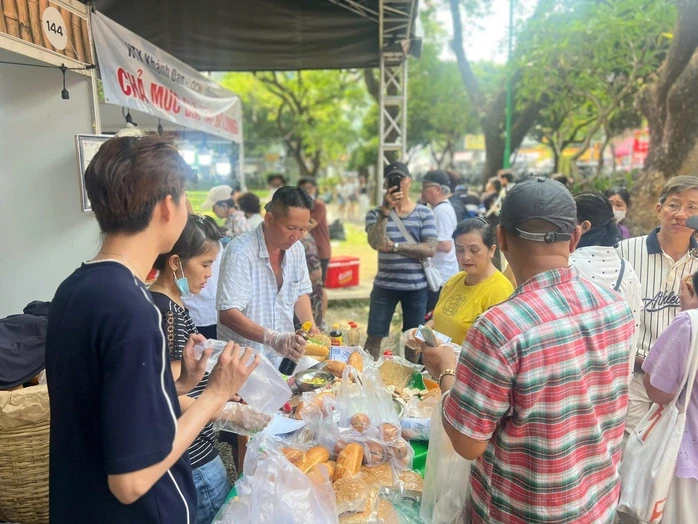 Sắp diễn ra lễ hội bánh mì tại Công viên Lê Văn Tám, TP HCM Sắp diễn ra lễ hội bánh mì tại Công viên Lê Văn Tám, TP HCM