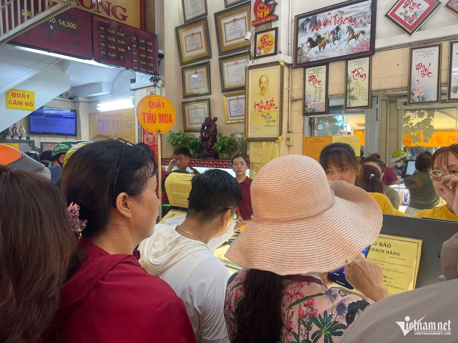 Sau kết luận thanh tra, hoạt động mua bán vàng tại Mi Hồng ra sao? Sau kết luận thanh tra, hoạt động mua bán vàng tại Mi Hồng ra sao?