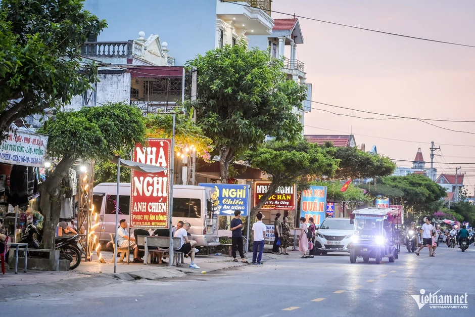 Sau nhiều năm đìu hiu, biển Thịnh Long trở lại thời hoàng kim Sau nhiều năm đìu hiu, biển Thịnh Long trở lại thời hoàng kim
