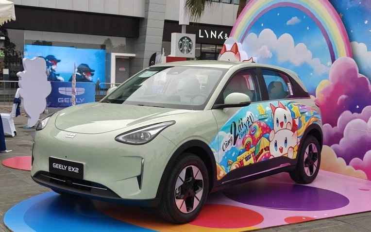 SUV hybrid kỷ lục 1.800km và "xe điện quốc dân" giá 459 triệu đồng ra mắt Việt Nam SUV hybrid kỷ lục 1.800km và "xe điện quốc dân" giá 459 triệu đồng ra mắt Việt Nam