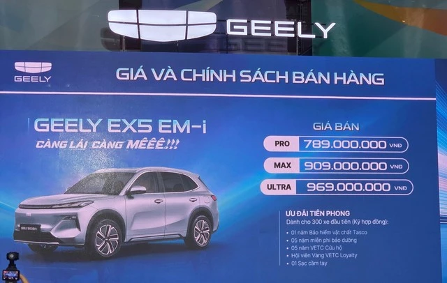 SUV hybrid kỷ lục 1.800km và "xe điện quốc dân" giá 459 triệu đồng ra mắt Việt Nam SUV hybrid kỷ lục 1.800km và "xe điện quốc dân" giá 459 triệu đồng ra mắt Việt Nam