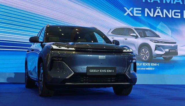 SUV hybrid kỷ lục 1.800km và "xe điện quốc dân" giá 459 triệu đồng ra mắt Việt Nam SUV hybrid kỷ lục 1.800km và "xe điện quốc dân" giá 459 triệu đồng ra mắt Việt Nam