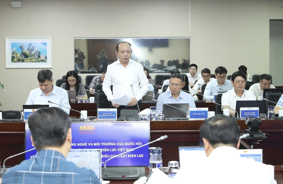 Tạo hành lang pháp lý thuận lợi cho đầu tư phát triển điện lực Tạo hành lang pháp lý thuận lợi cho đầu tư phát triển điện lực