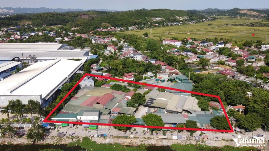 Thanh Hóa yêu cầu kiểm tra vụ khu chợ hàng nghìn mét vuông mọc lên trái phép Thanh Hóa yêu cầu kiểm tra vụ khu chợ hàng nghìn mét vuông mọc lên trái phép