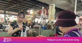 Thịt heo, trái cây Việt lép vế trên 'sân nhà'