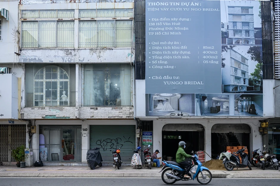 Thời của những tiệm váy cưới trong hẻm