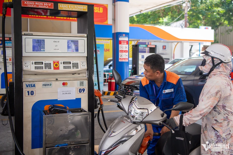 Thứ trưởng Công Thương: Triển khai xăng E10 không nhằm áp đặt người dân