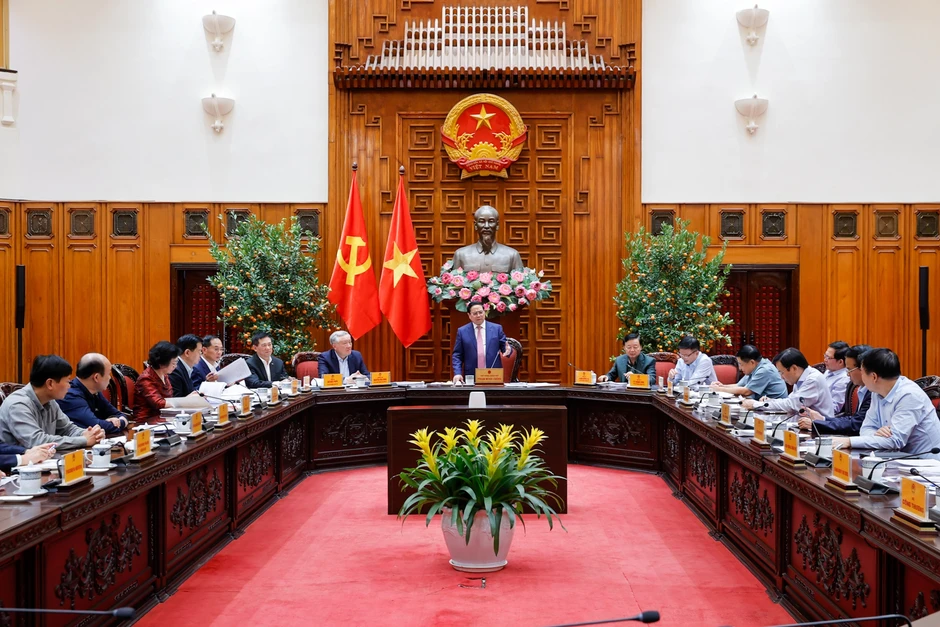 Thủ tướng: Không để thiếu xăng dầu trong mọi trường hợp Thủ tướng: Không để thiếu xăng dầu trong mọi trường hợp