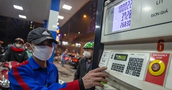 Thủ tướng yêu cầu điều hành giá xăng dầu bám sát biến động hàng ngày