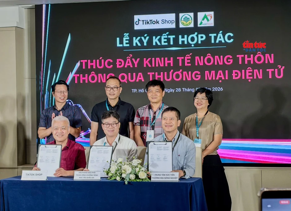 Thương mại điện tử mở lối cho kinh tế nông thôn Thương mại điện tử mở lối cho kinh tế nông thôn