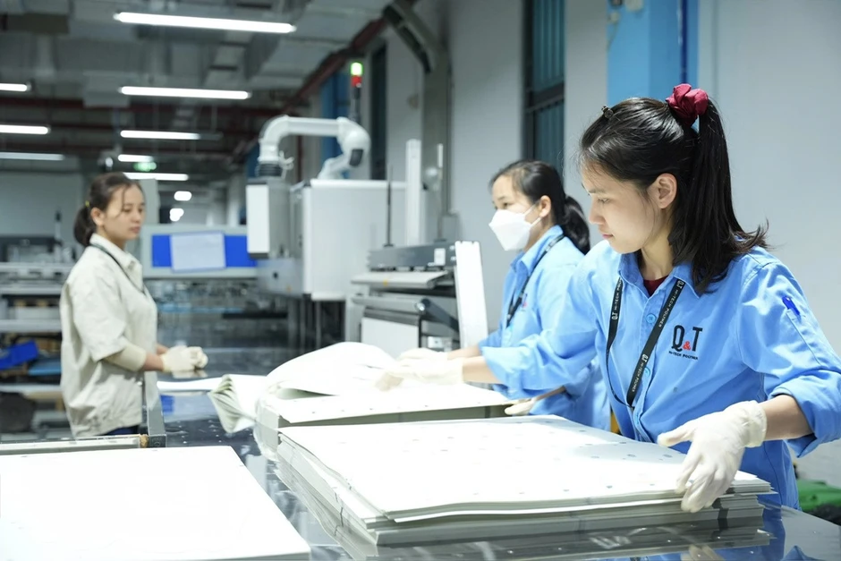 Tiền polymer Việt Nam - Hành trình làm chủ vật liệu bảo an Tiền polymer Việt Nam - Hành trình làm chủ vật liệu bảo an