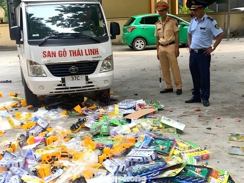 Tràn ngập đồ chơi Trung thu '3 không' Tràn ngập đồ chơi Trung thu '3 không'