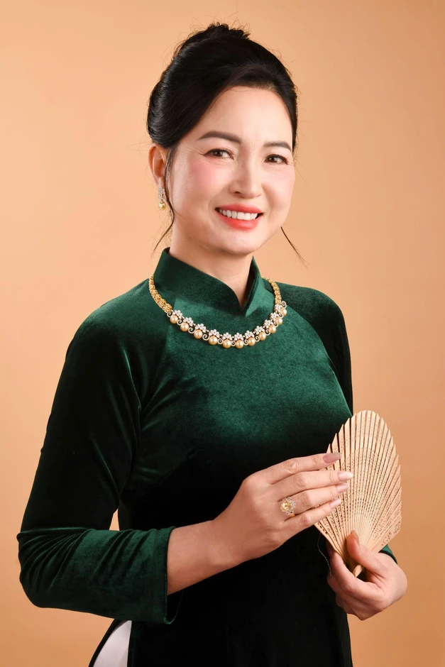 Trang sức, vàng Bảo Tín Minh Châu - Thay lời cảm ơn nhân ngày 8-3 Trang sức, vàng Bảo Tín Minh Châu - Thay lời cảm ơn nhân ngày 8-3