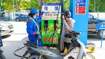 Từ 15h ngày 18/6 giá xăng E10 không cao hơn 20.753 đồng/lít