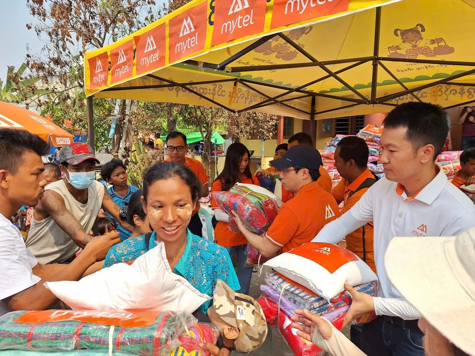 Từ 6 nhân sự, 20 năm tìm "vàng" nơi sỏi đá đến "gã khổng lồ" 10 tỷ USD mang thương hiệu Việt đến 11 nước Từ 6 nhân sự, 20 năm tìm "vàng" nơi sỏi đá đến "gã khổng lồ" 10 tỷ USD mang thương hiệu Việt đến 11 nước