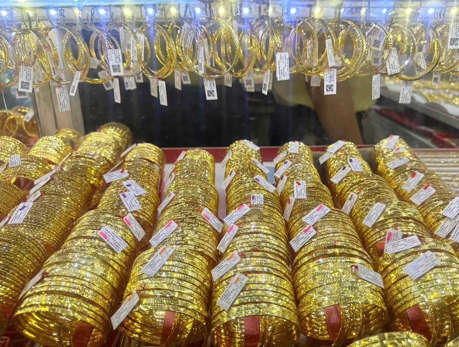 Vàng lao dốc nhiều phiên, sức mua chưa hạ nhiệt