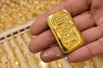 Vàng SJC tiếp tục xu hướng giảm, đề xuất đánh thuế phải chờ