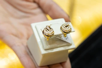 Vàng trong nước tiếp tục 'bốc hơi' 4 triệu đồng/lượng
