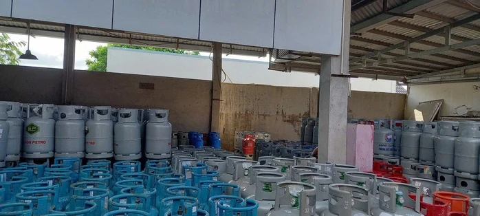 Vì sao giá xăng dầu giảm mạnh, giá gas vẫn ở mức cao? Vì sao giá xăng dầu giảm mạnh, giá gas vẫn ở mức cao?