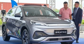 Việt Nam chi hơn 1,5 tỷ USD nhập hơn 44.000 ô tô Trung Quốc sau 8 tháng